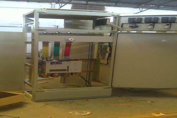 翰林镇控制柜-3683品牌总闸控制柜的使用原则